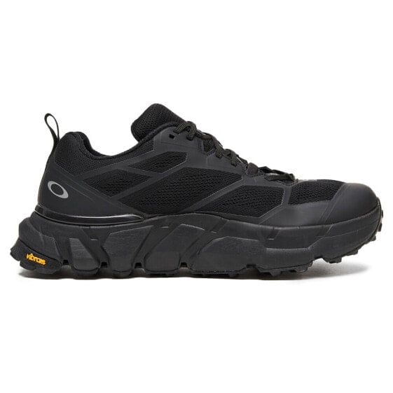 OAKLEY APPAREL Assend Trail Hiking Shoes Color: Triple Black; Size: I 42:  Buy Online in the UAE, Price from 452 EAD & Shipping to Dubai | Alimart